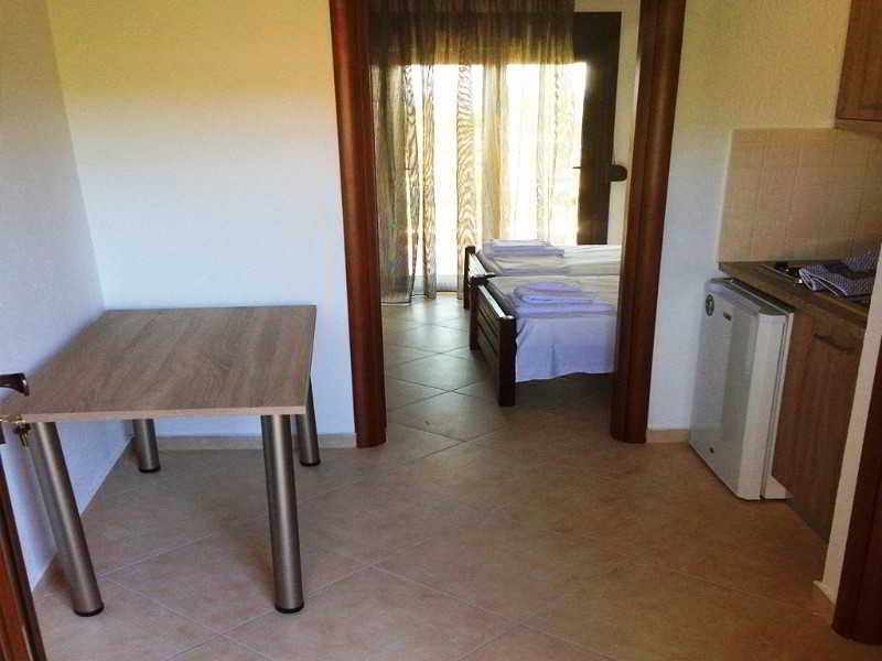 Paradisos Apartments نيا سكيوني المظهر الخارجي الصورة