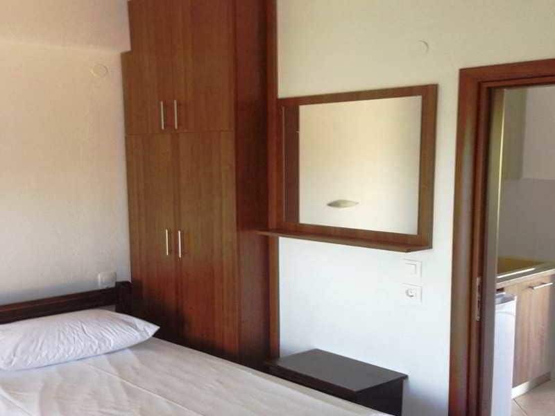 Paradisos Apartments نيا سكيوني المظهر الخارجي الصورة